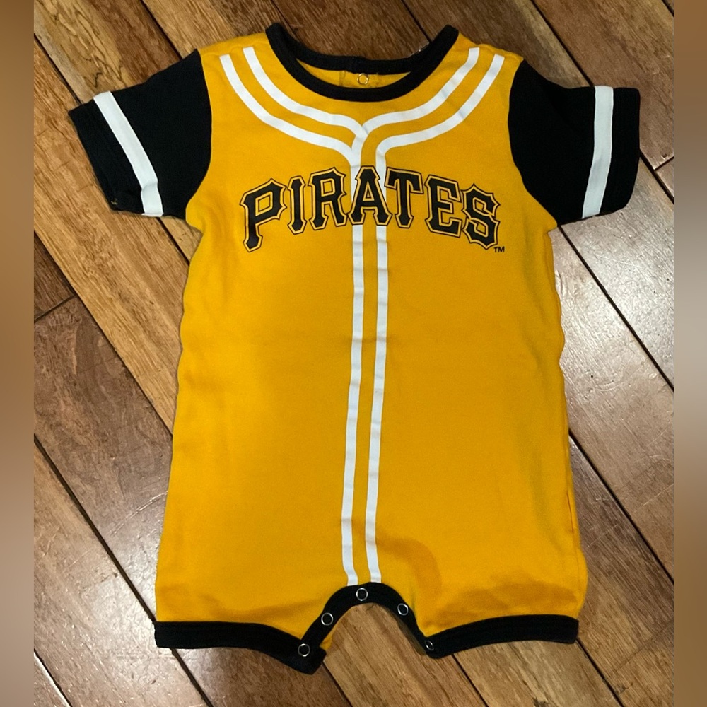 Infant Pittsburgh Pirates Gold Fast Pitch Romper - Yellow and Black